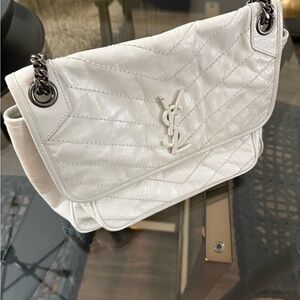 Yves Saint Laurent White Nikki Medium Crinkle Calfskin Shoulder Bag